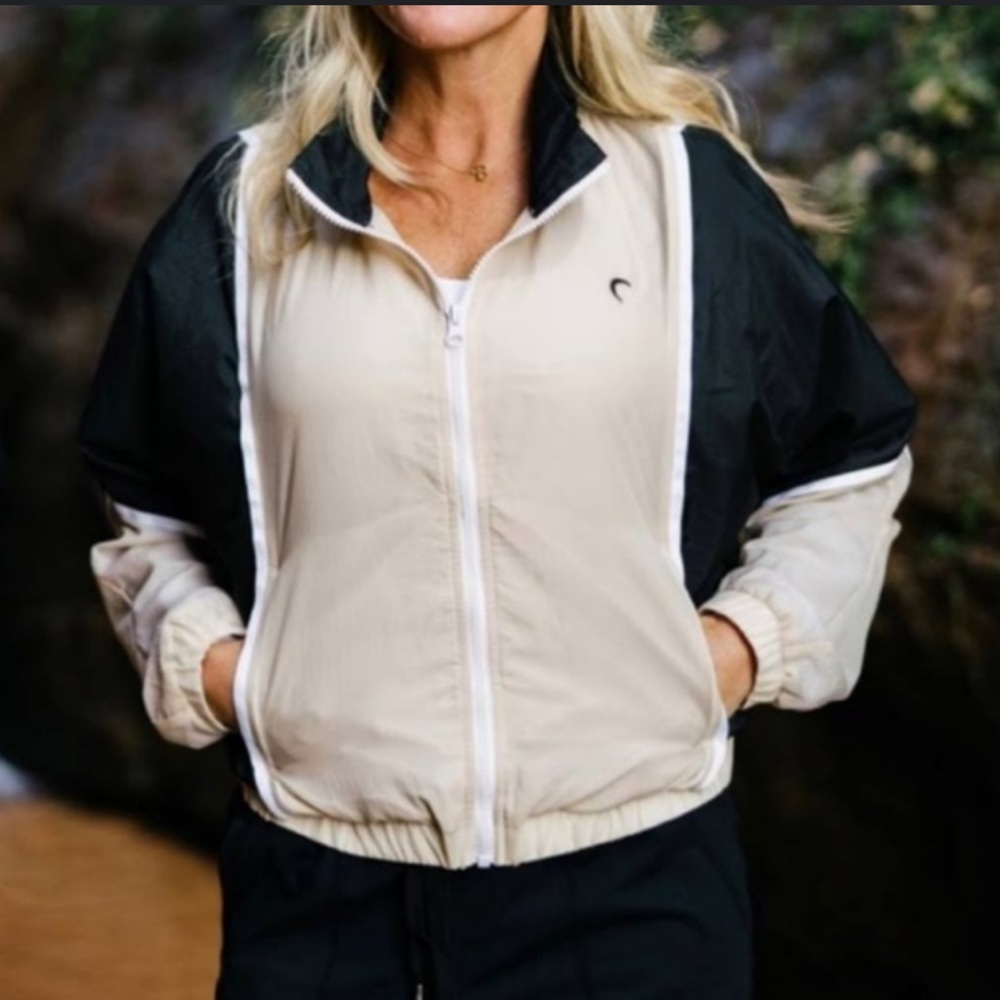 ZYIA Black & Tan Block Zipper Windbreaker Jacket S
